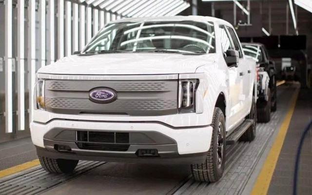Ford F-150 Lightning 