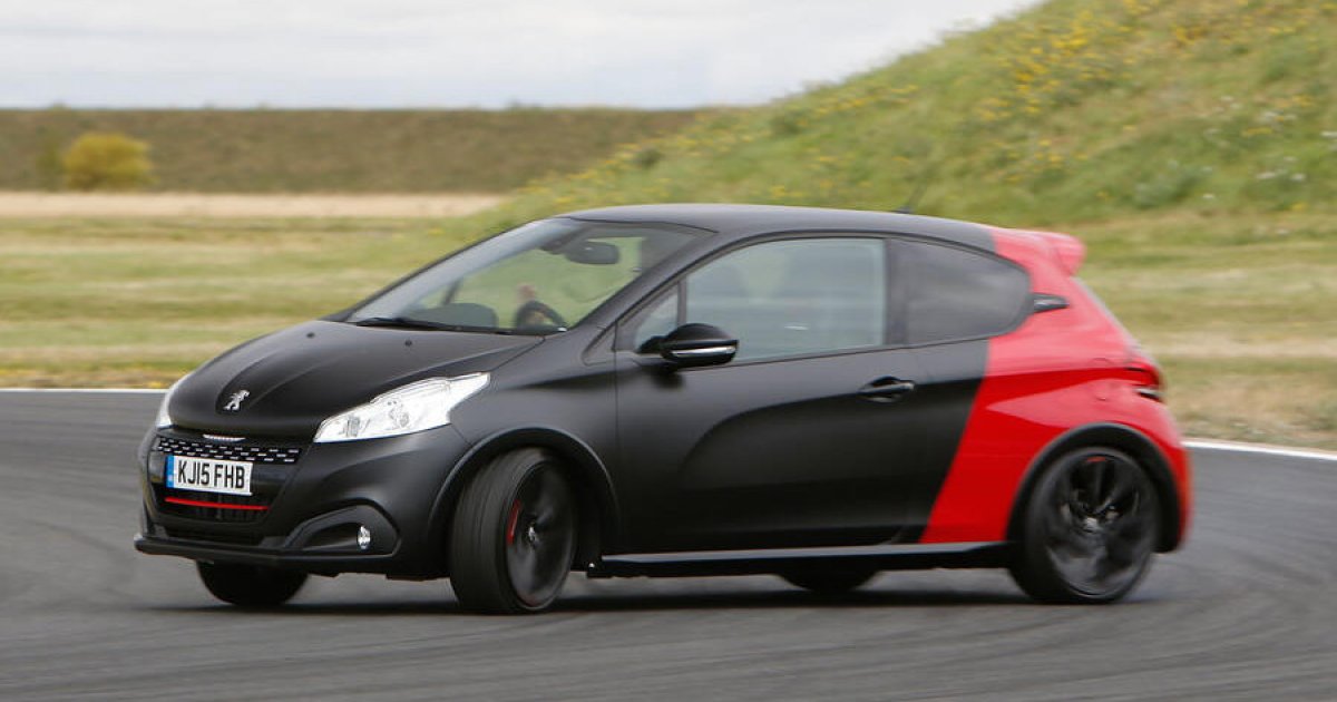 Официально: новый Peugeot 208 GTI будет электрическим