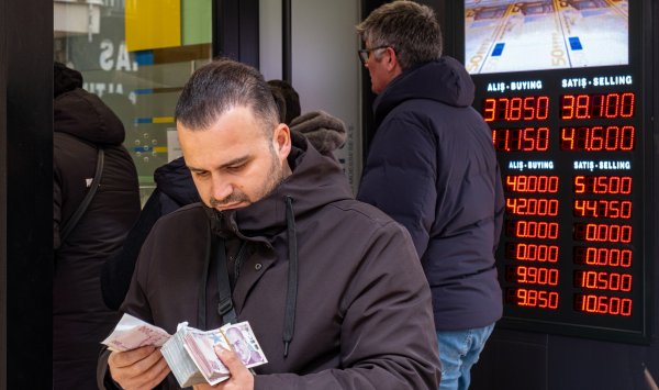 Валютные резервы заставляют Эрдогана преодолеть худший кризис за последние годы