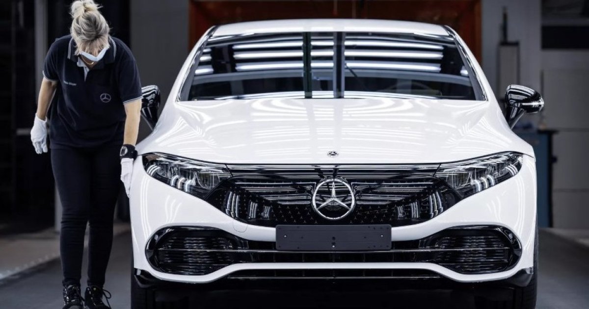Mercedes выплачивает работникам до 500 000 евро, чтобы уйти