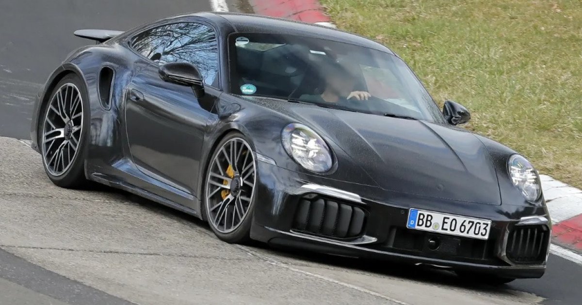 Новый Porsche 911 Turbo S - более низкий вес и впечатляющая сила