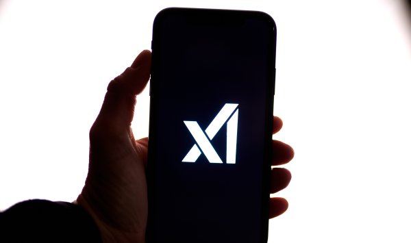 X из Маск был на удивление продан его бизнесу для искусственного интеллекта