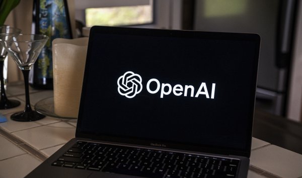 OpenAI ожидает тройного увеличения выручки до 12,7 млрд долларов в этом году
