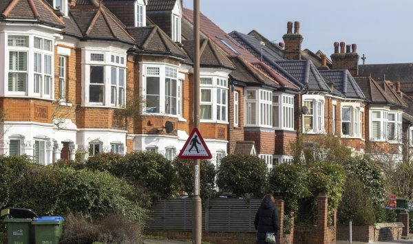 Лондонская недвижимость наиболее затронута торговой войной, согласно Rightmove