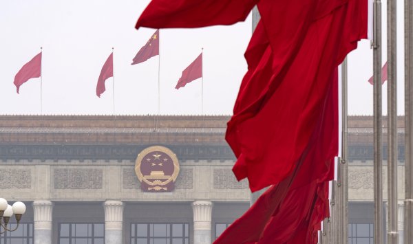 Пекин ограничивает китайские инвестиции в США