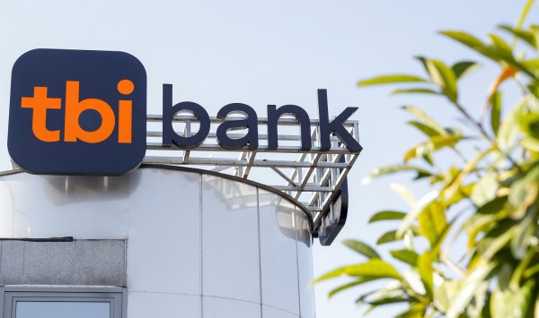 Advent International приобретает TBI Bank