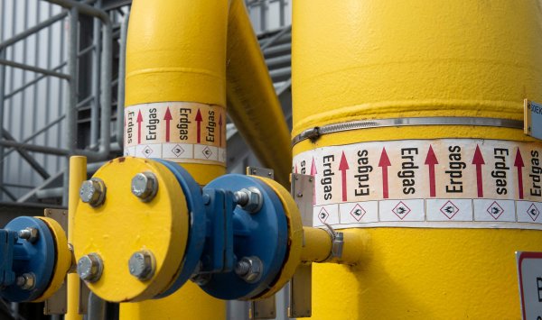 Природный газ в Европе продолжает падать после окончания сезона отопления