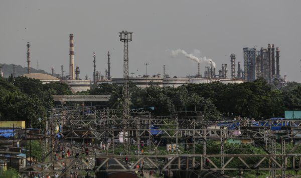 Угроза Трампа санкциям на российскую нефть заставляет Индию искать альтернативы