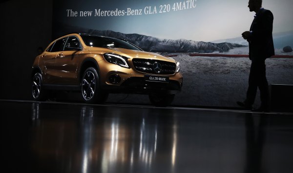 Mercedes рассматривает возможность отказа от своих основных моделей из Соединенных Штатов из -за обязанностей