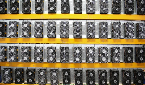 Обязанности нарушают цепочку поставок производства биткойнов, базирующиеся в Азии
