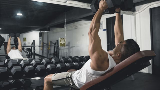 Упражнения для ужесточения грудных мышц