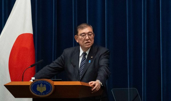Ishiba: Япония не будет продолжаться с скидками на переговоры о обязанностях