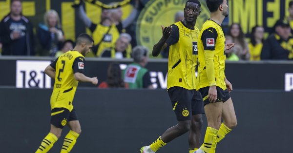 Borussia Dortmund починил Гладбах в целевом триллере