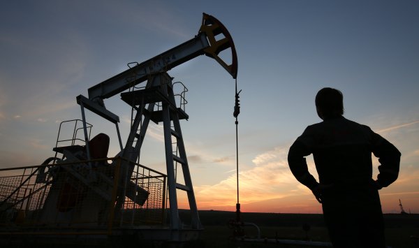 Крышка цен на нефть до сих пор не остановит военную машину Путина