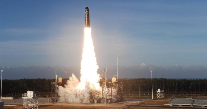 Польша стремится получить «ядерный зонт» от США и Франции