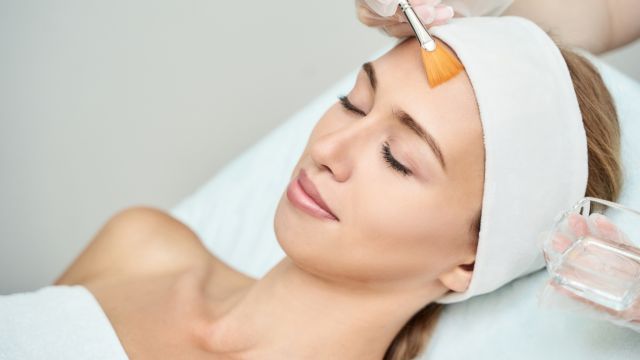 Химические скрабы — в соответствии с потребностями кожи выбирается и их внешний вид