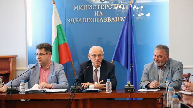 Свободные исследования рака шейки матки и рака толстой кишки начинаются в октябре