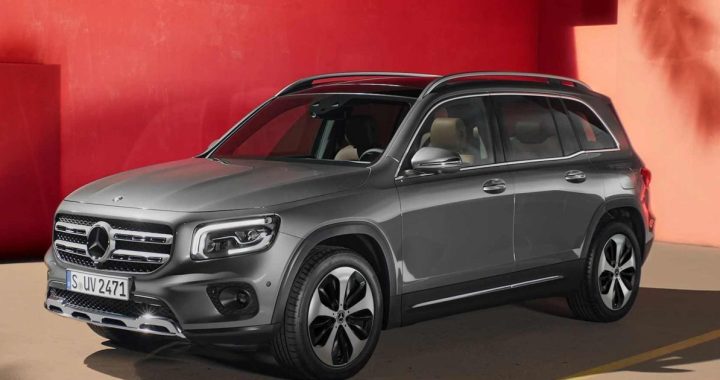 Новый Mercedes GLB будет больше, более современными и текущими