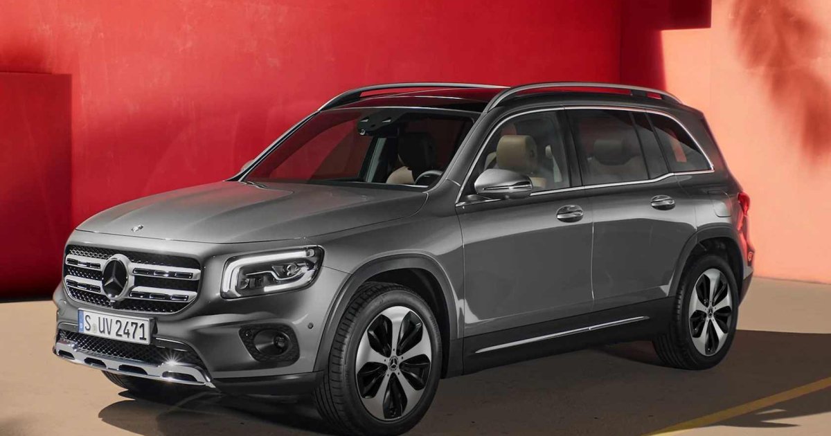 Новый Mercedes GLB будет больше, более современными и текущими