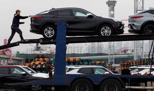 Таможенные обязанности Трампа останутся в силе после того, как Апелляционный суд разрешит задержку