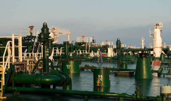 Трамп наложит новые ограничения на иранскую нефть, потому что переговоры застойны