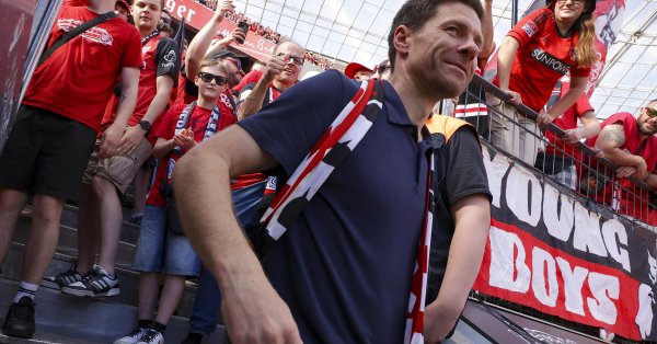 Боруссия Дортмунд была сломанной Бейер в последнем домашнем матче Алонсо