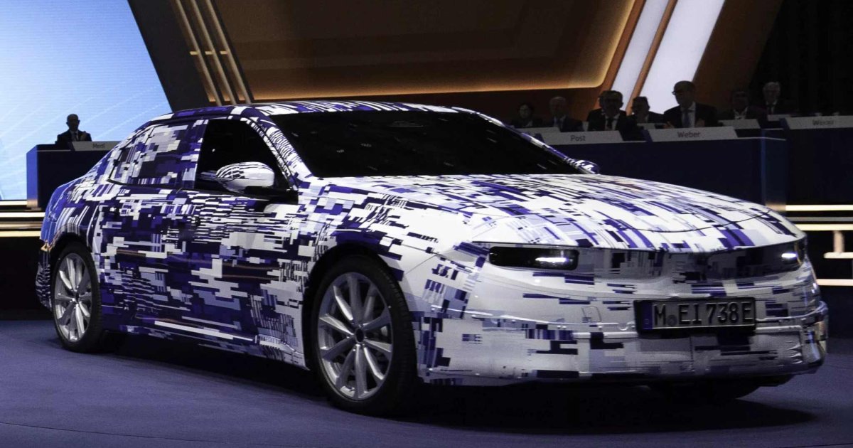 BMW: Производство только одной технологии - это тупик