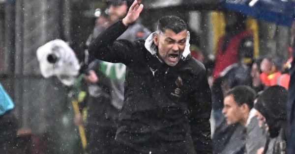 Connisao с звонком в Милан