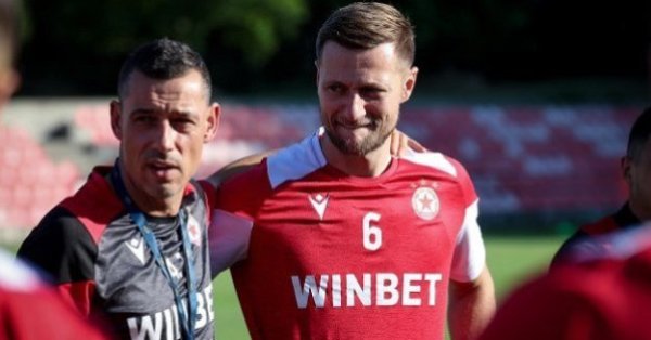 Томаш — пассажир: CSKA Plan B из Португалии