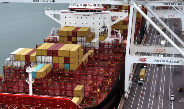 Каково будет влияние новых портовых сборов Трампа на мировую торговлю