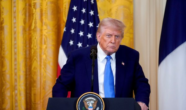 Трамп призывает Украину вести переговоры с Россией, даже не заканчивая огнем