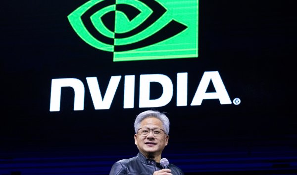 Nvlink Fusion и партнерство с Foxconn: как Nvidia меняет ход гонки ИИ