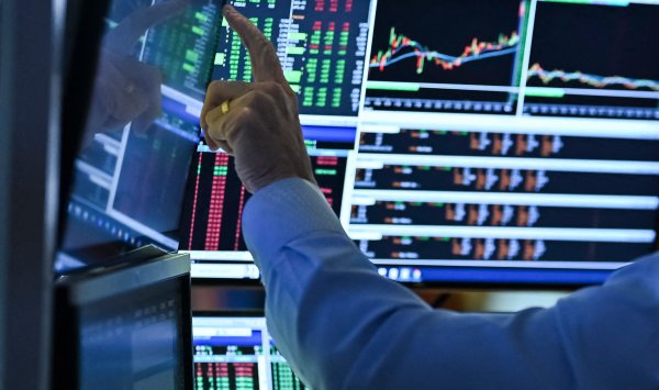 Большинство азиатских акций растут после торгового перемирия США