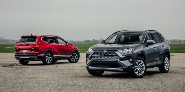 Toyota Rav4 против Honda CR-V