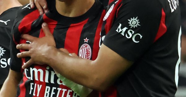 Официально: Албанский будет «потянуть нити» в Милане