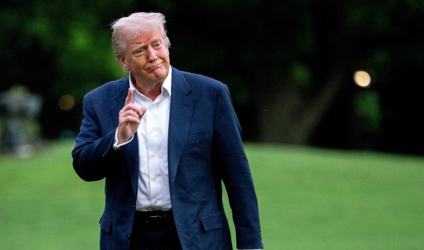 Трамп продлил период переговоров ЕС после угрозы 50% обязанностей