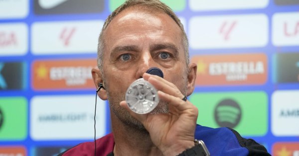 Ханси Флик хочет сильного конец для Барсы