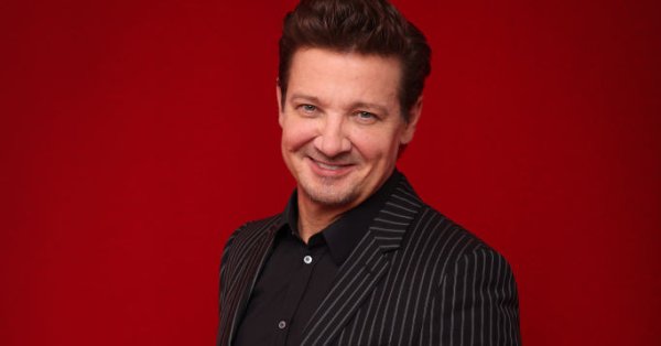 Джереми Реннер о том, что он видел, когда он «умер» при инциденте с снегоходом