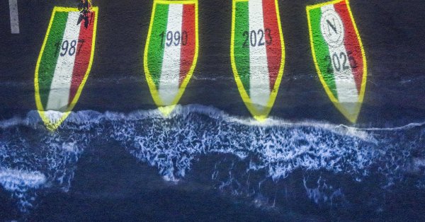 Конец драмы! Наполи триумфы с названием в Италии