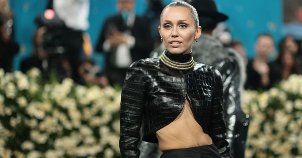 Неудобно - которые звезды наткнулись на своих бывших подружек на Met Gala 2025