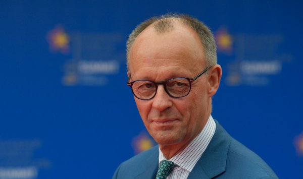 ЕС может атаковать технологические гиганты в Соединенных Штатах в торговой войне, сказал Мерц