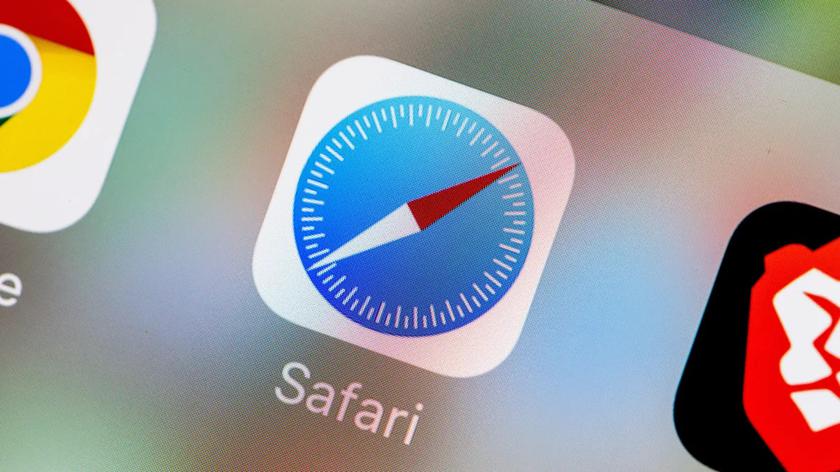 В ноге со временем: AI-поиск появится в браузере Safari