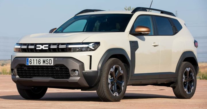 Dacia запускает гибридный тряпник 155 л.с. и с электрическим 4х4