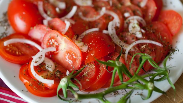 Как помидоры защищают сердце, кожу и борются с раком?