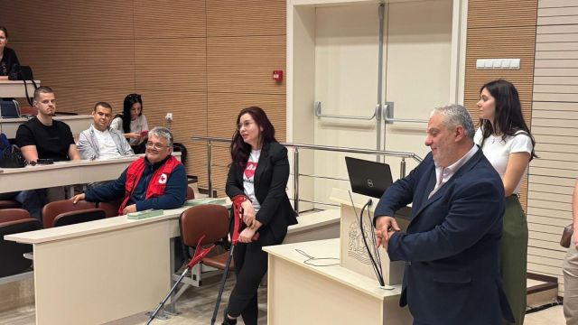 Общественная лекция по пожертвованию состоялась в Му-Пловдиве