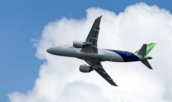 Трамп запрещает экспорт некоторых технологий реактивных двигателей для Китая