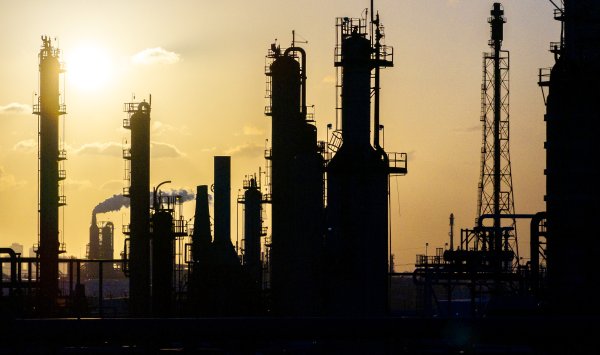 Вот что ведущие аналитики прогнозируют о цене нефти
