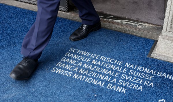 Негативные процентные ставки в Швейцарии являются предупреждением для Европы