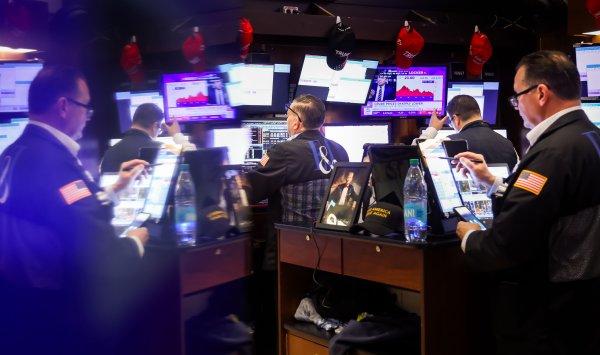 Где фондовый рынок США, расположенный после бурного начала года