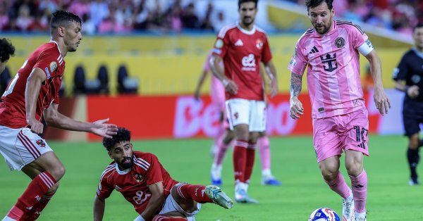 World Club начался с драмы и пропущенного штрафа